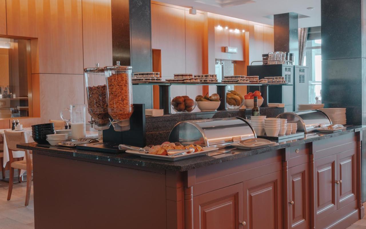 Hotel Riant-Sejour By Wp Hotels (Adults Only) บลังเคนเบอร์เก ภายนอก รูปภาพ