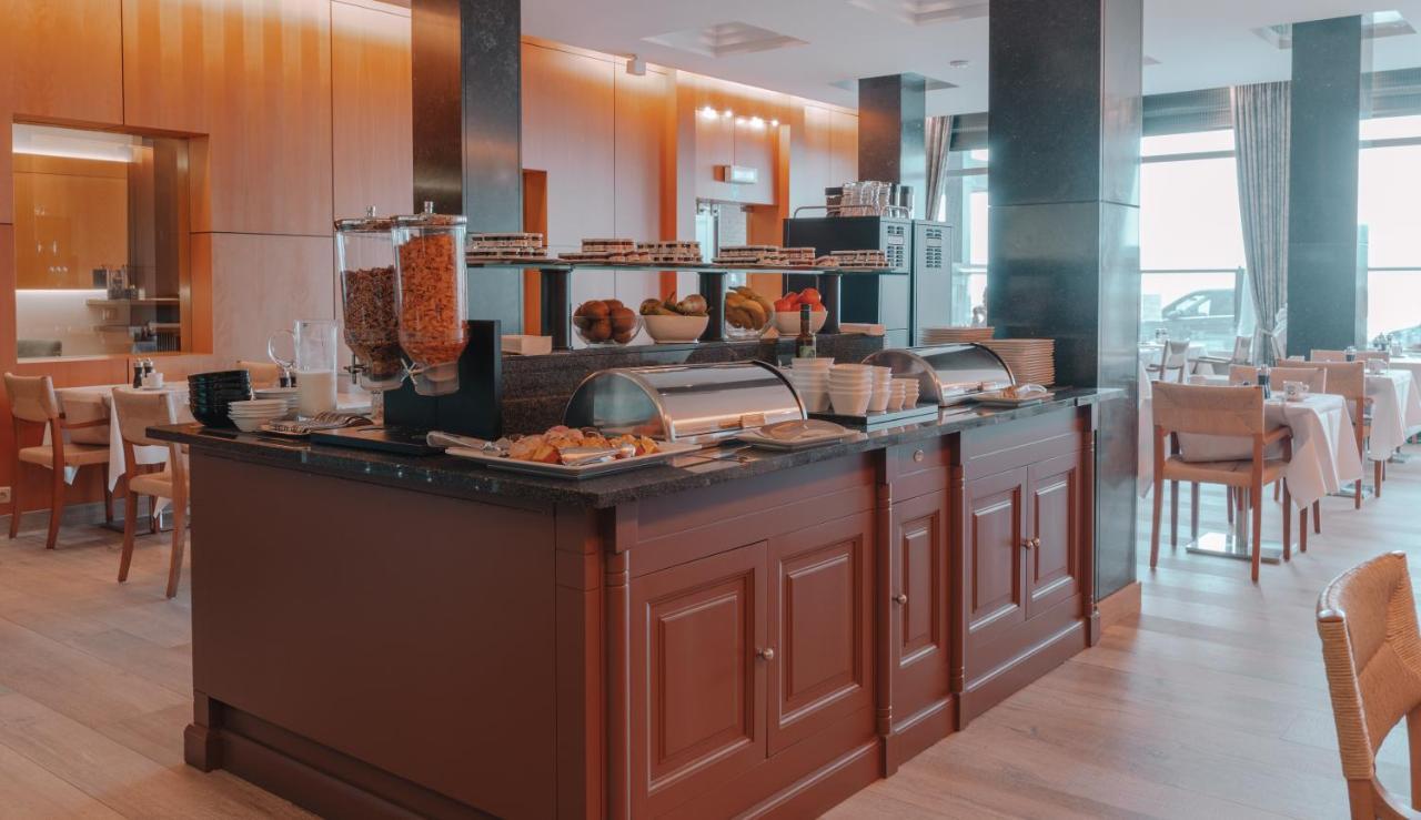 Hotel Riant-Sejour By Wp Hotels (Adults Only) บลังเคนเบอร์เก ภายนอก รูปภาพ