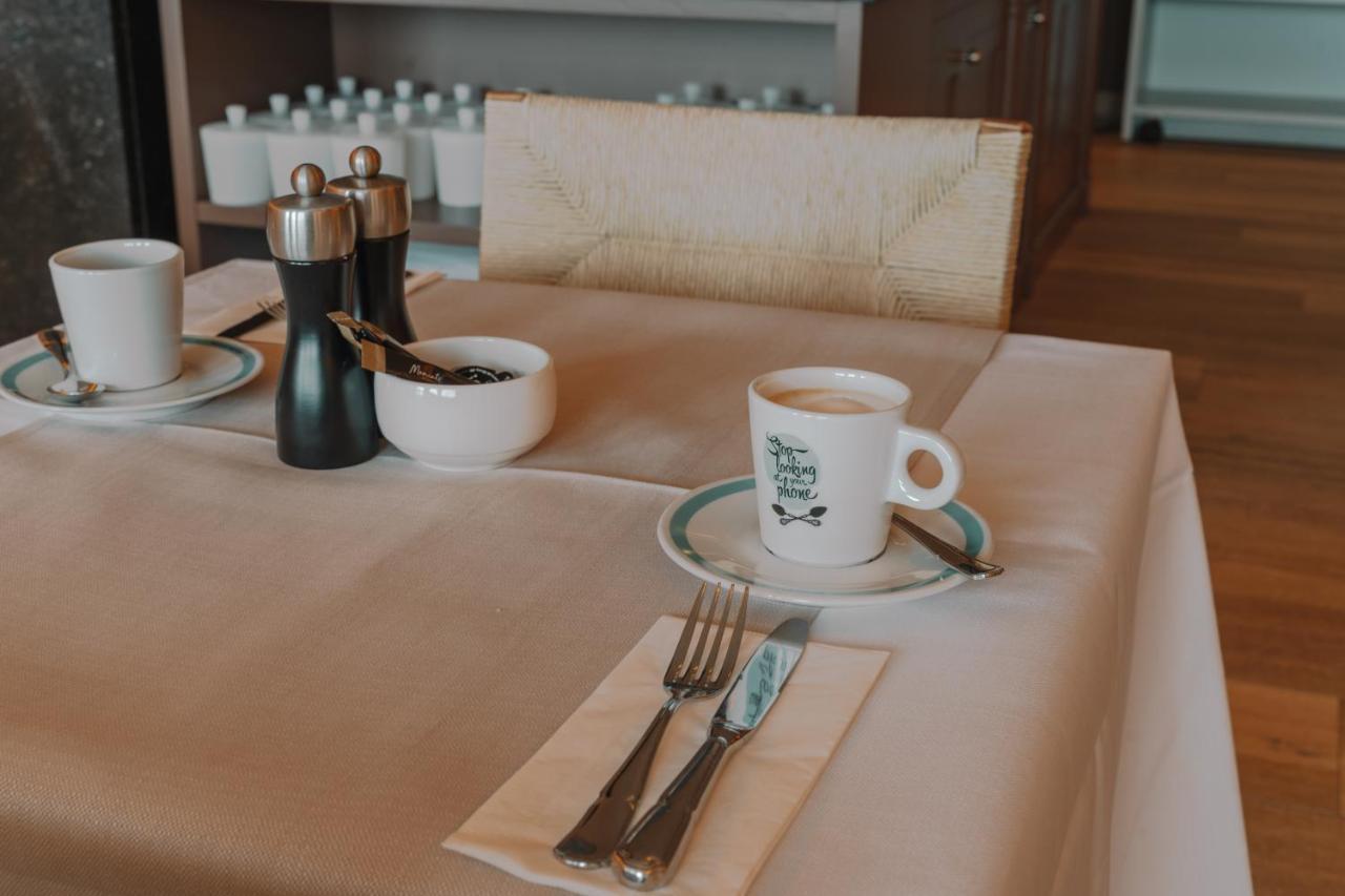 Hotel Riant-Sejour By Wp Hotels (Adults Only) บลังเคนเบอร์เก ภายนอก รูปภาพ