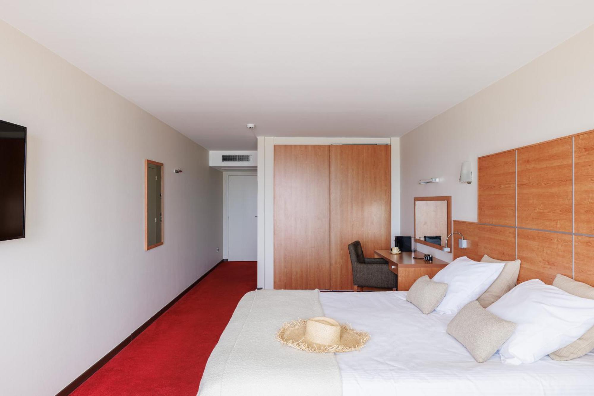 Hotel Riant-Sejour By Wp Hotels (Adults Only) บลังเคนเบอร์เก ภายนอก รูปภาพ