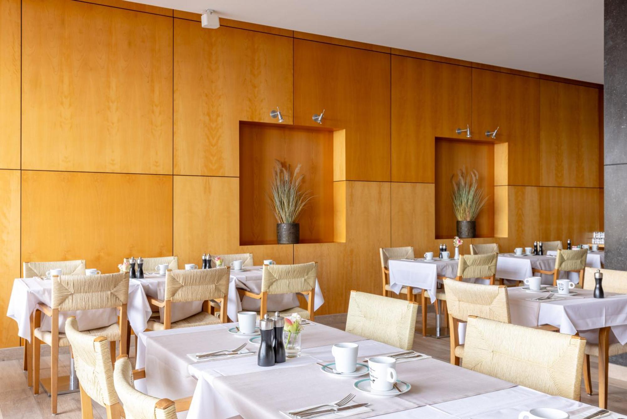 Hotel Riant-Sejour By Wp Hotels (Adults Only) บลังเคนเบอร์เก ภายนอก รูปภาพ